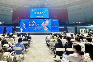 泽林斯基当选2023年波兰足球先生，生涯首次斩获这一奖项